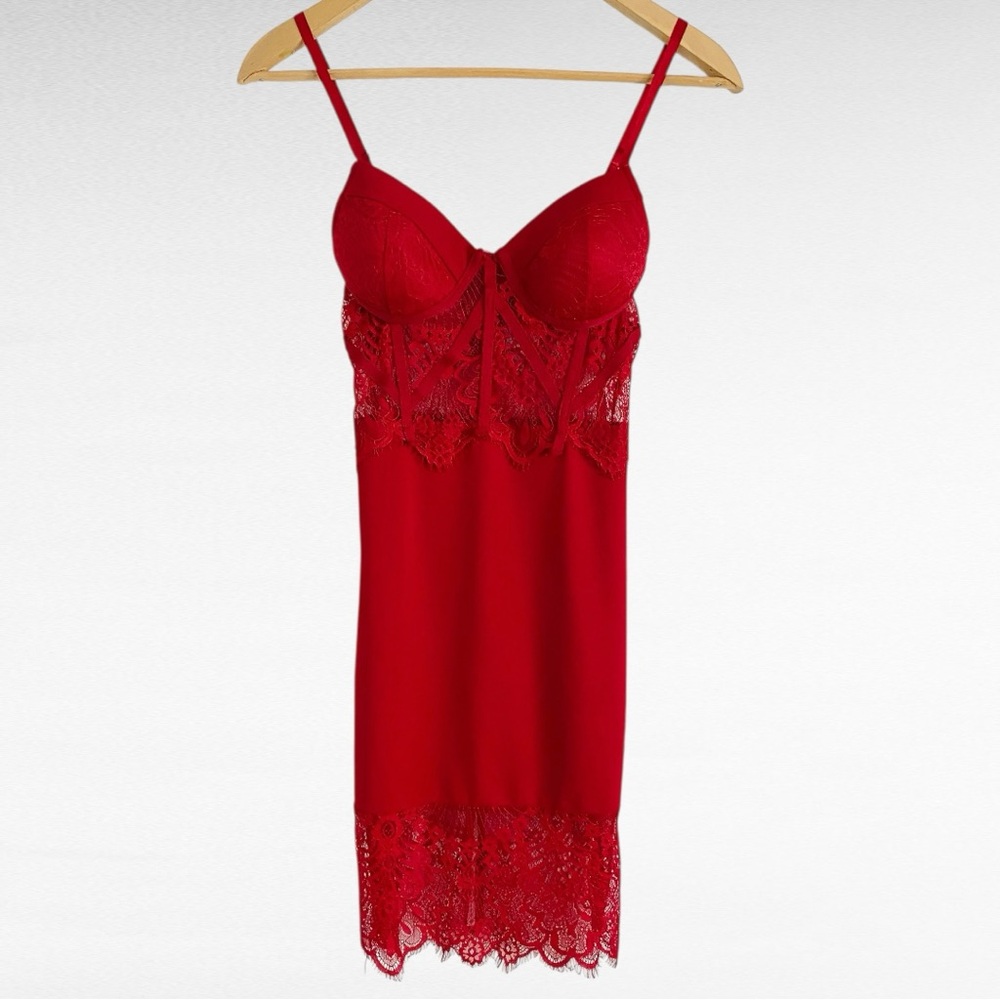 Blashe | Red Intricate Lace Bustier Underwire Lingerie-Style Elegant Slip Dress